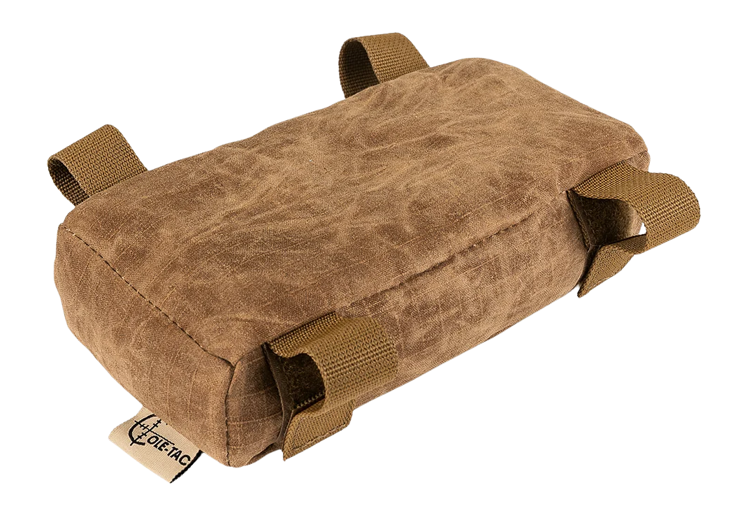 COLETAC FB303 FLAT BAG WAXED COYOTE BROWN