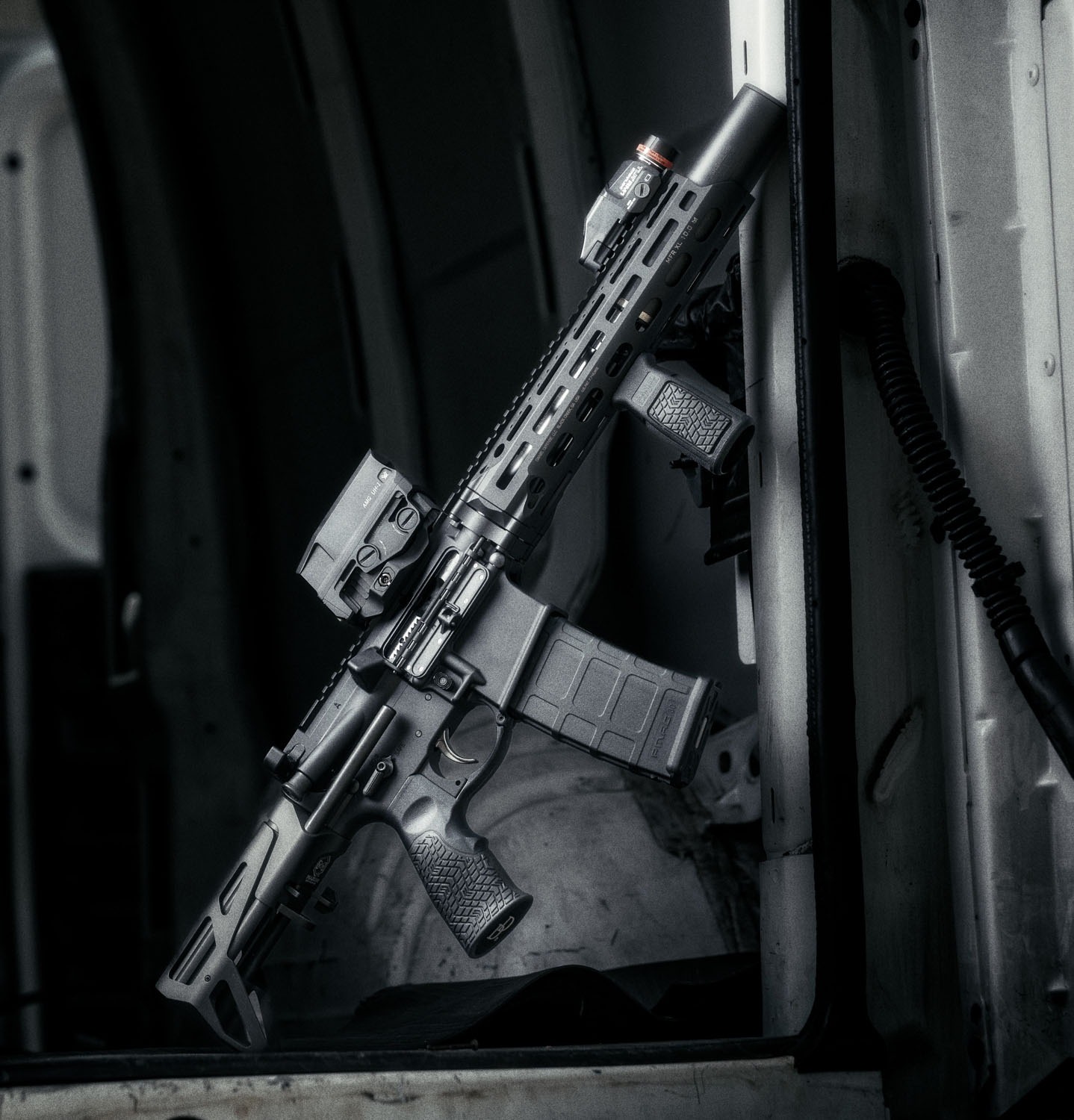 DANIEL DEFENSE PDW REGULATOR 300BLK SBR 7"BBL, SILENCER CO OMEGA CAN, AMG UH1 G2 OPTIC 1-30RD
