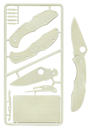 SPY PLKIT1         PLASTIC KNIFE KIT